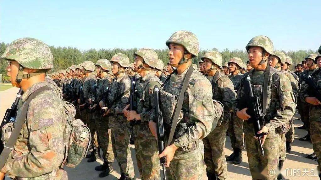 精讀：圍繞“我國有多少空降兵”的深度解析：規(guī)模、實力與發(fā)展趨勢
