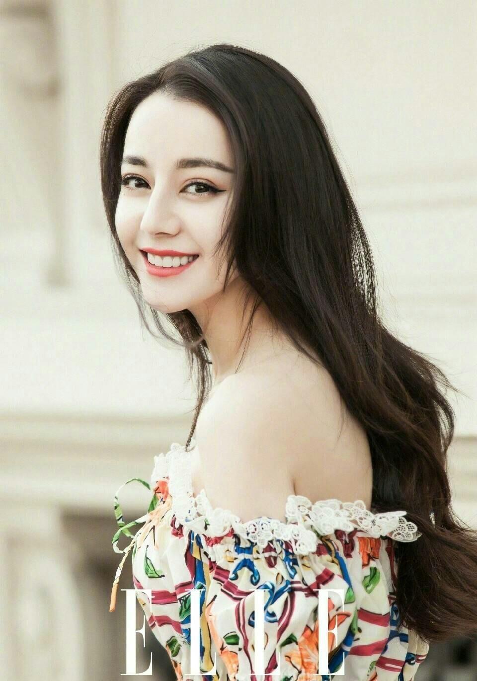 星光軌跡:數(shù)字檔案里的明星女兒的名字奇遇