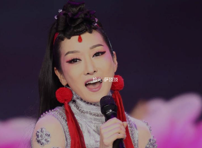 時空對話：解鎖薩頂頂?shù)母枨判邪袂笆?，探尋玄妙音符背后的故? width=