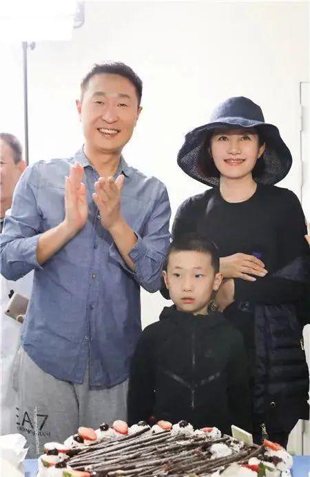 深入探究林永健的老婆周冬齊照片:從青澀到成熟的熒屏內(nèi)外全記錄
