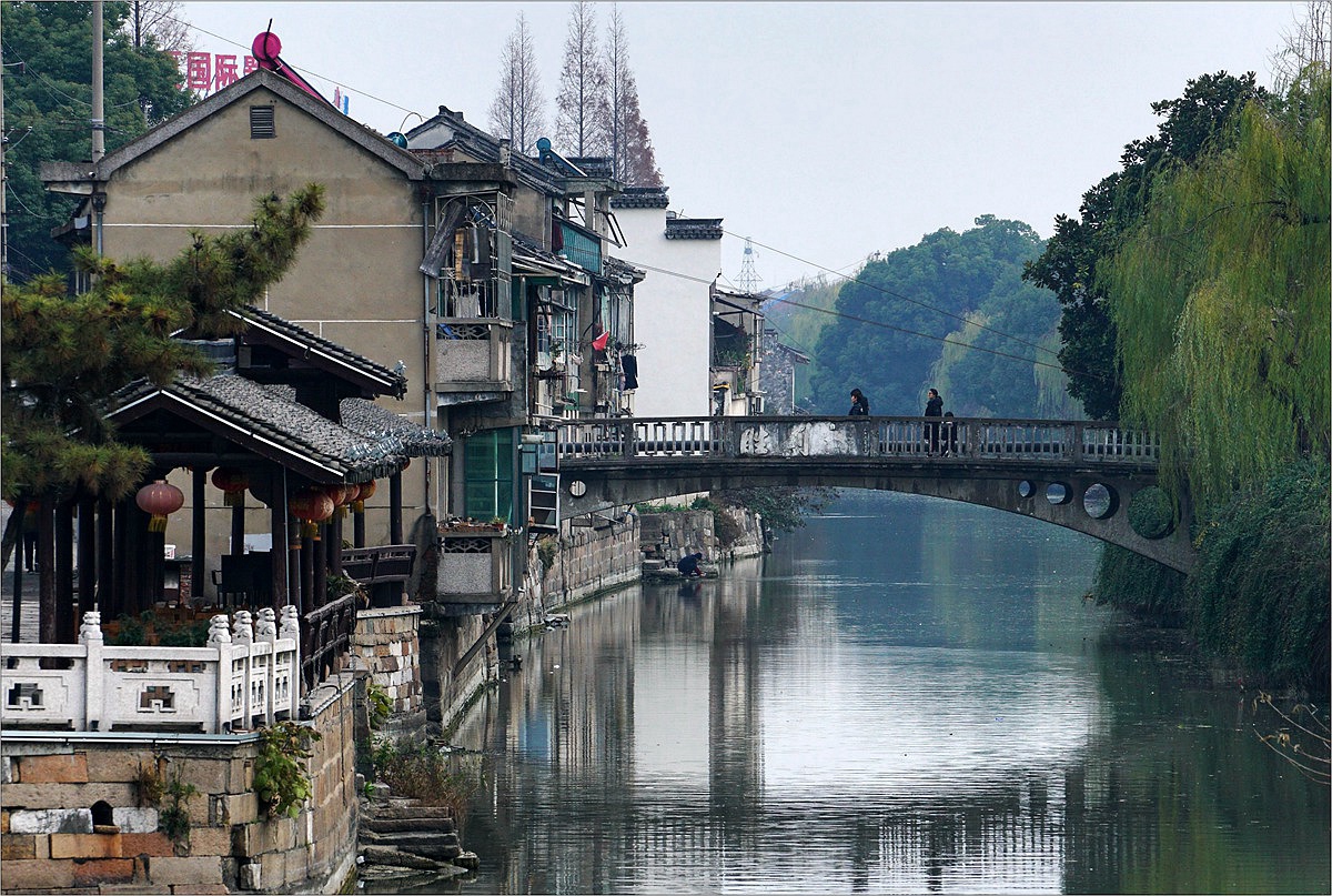時(shí)空秘境探尋:7777788888管家婆老家鳳凰的邊境奇遇