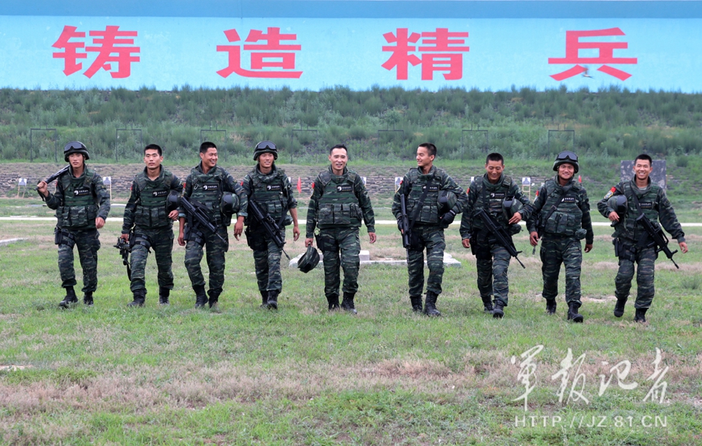 深度解析武警雪豹突擊隊(duì)訓(xùn)練：鍛造反恐精銳的全攻略