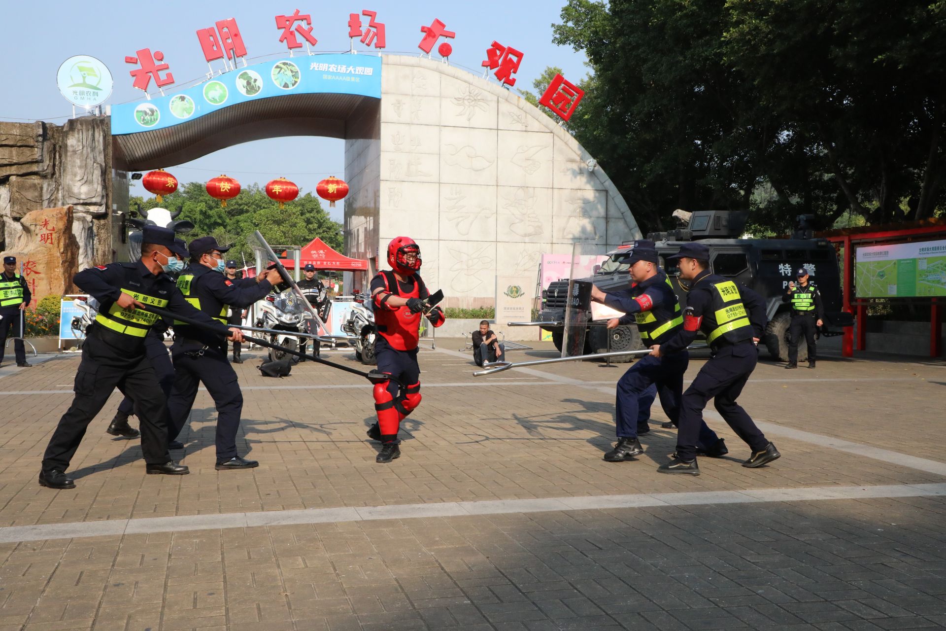 深度解析中國人民武裝警察部隊特種警察學(xué)院女生:挑戰(zhàn)與榮耀的全攻略
