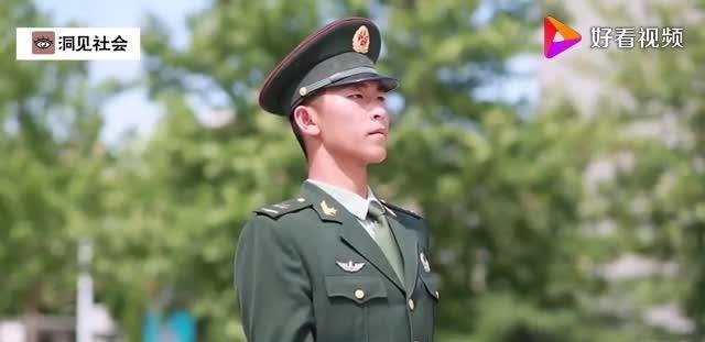 深度解析:中國人民解放軍61398部隊軍服的演變與象征意義