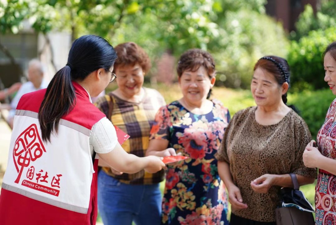 邊境小鎮(zhèn)的秘密:解碼“新澳門免費(fèi)準(zhǔn)期期準(zhǔn)”的數(shù)字奧秘