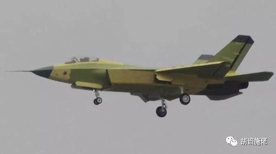 軍迷CG殲26垂直起降戰(zhàn)機:深度解析中國空天夢想與技術(shù)前瞻