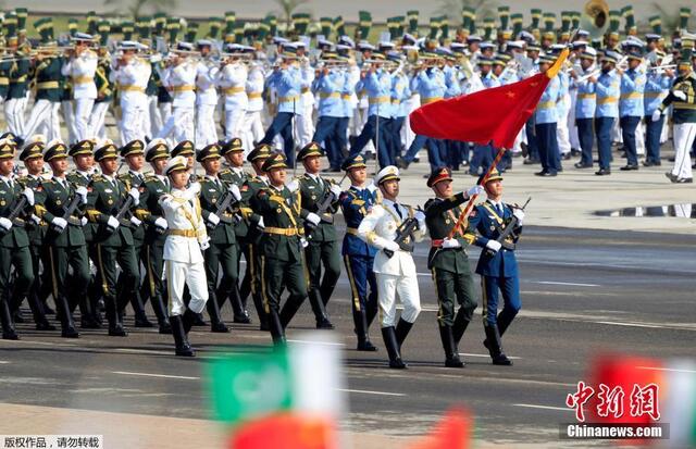 英國(guó)和中國(guó)的閱兵禮：深度解析文化差異、戰(zhàn)略意義與歷史傳承